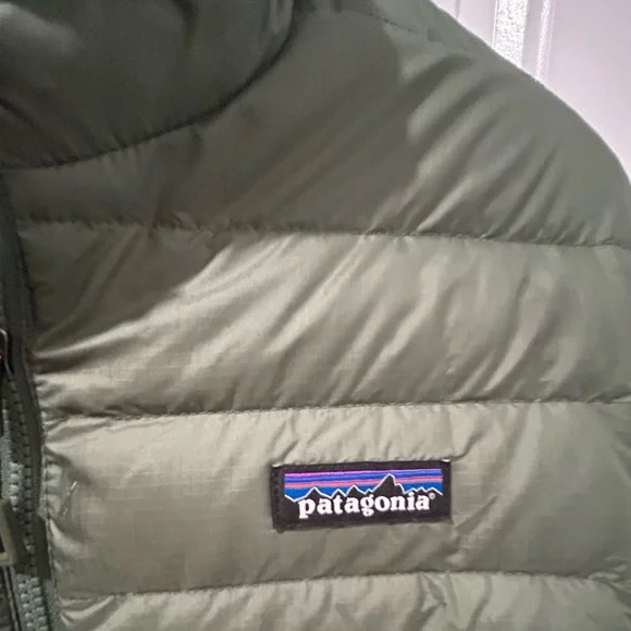 EUC Patagonia Down Sweater Jacket Green; ladies medium - Picture 2 of 7
